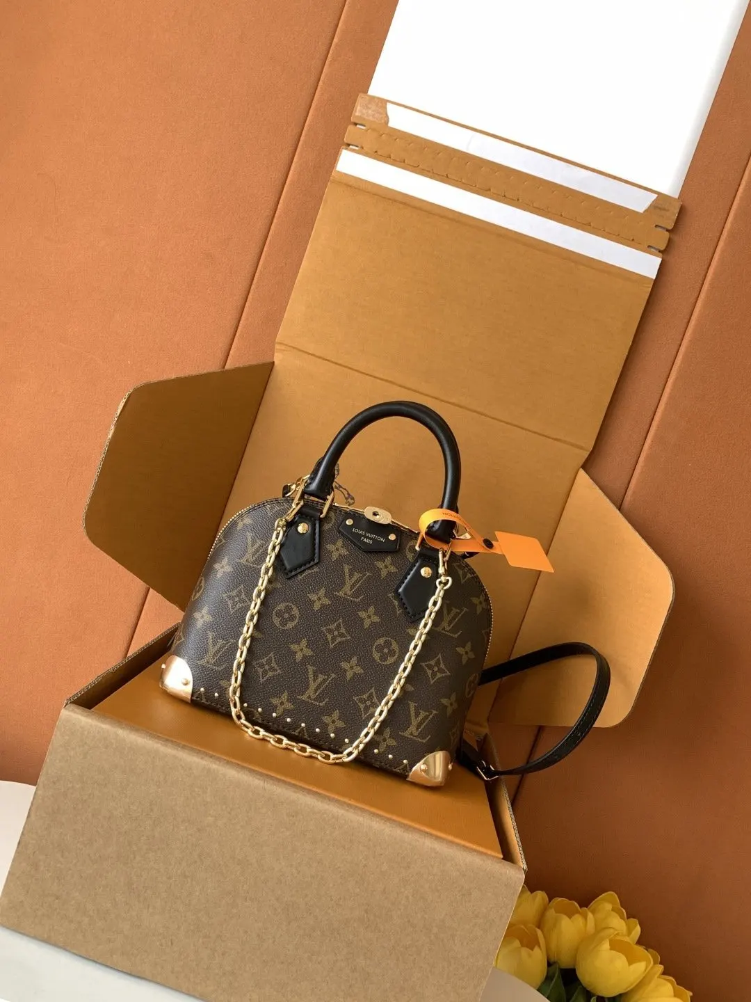 LV Alma 黑色老花貝殼包 小號款
