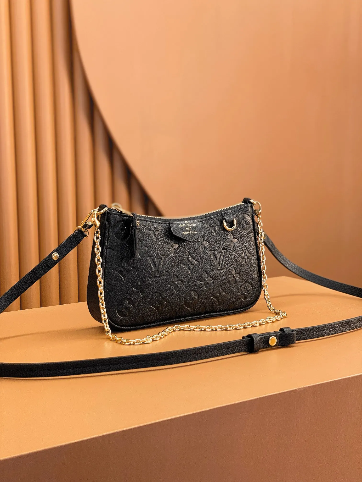 Black Shoulder Bag