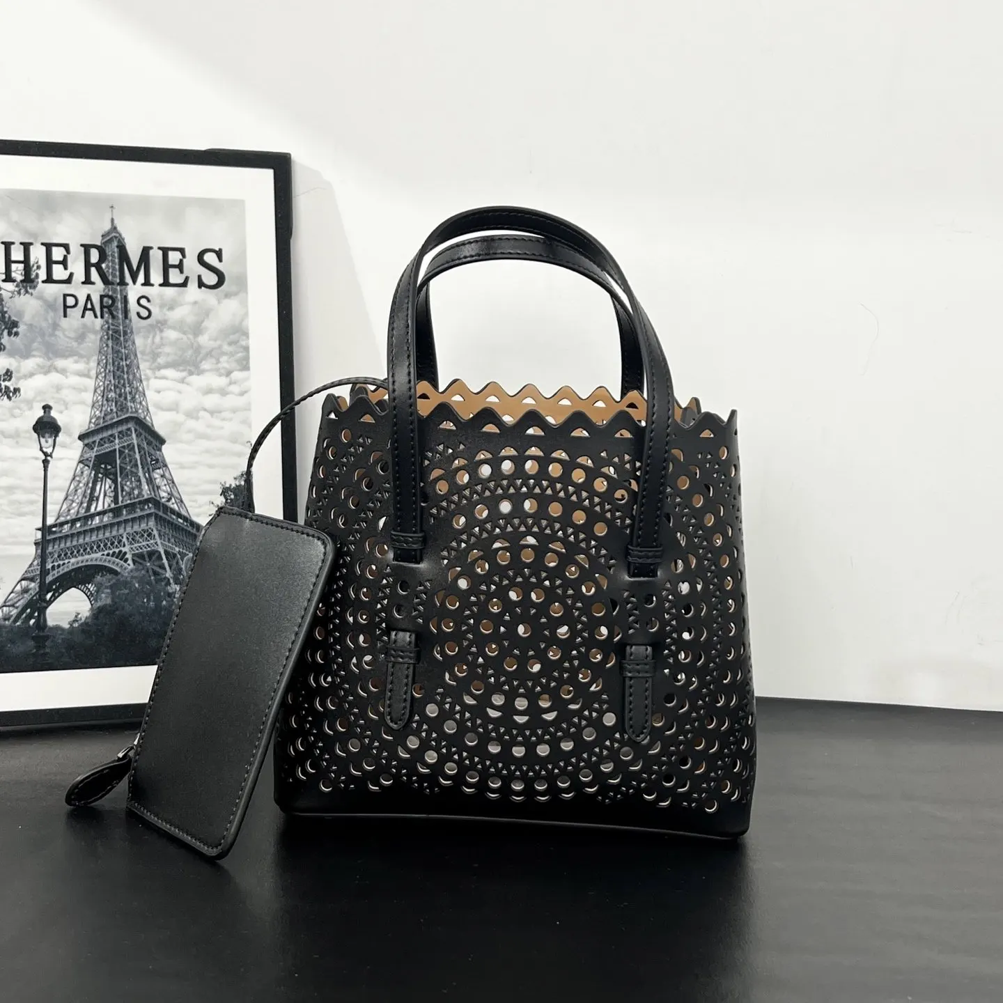 黑色 牛皮 ALAÏA 中号 黑色 ALAIA tote 托特包 大容量托特款