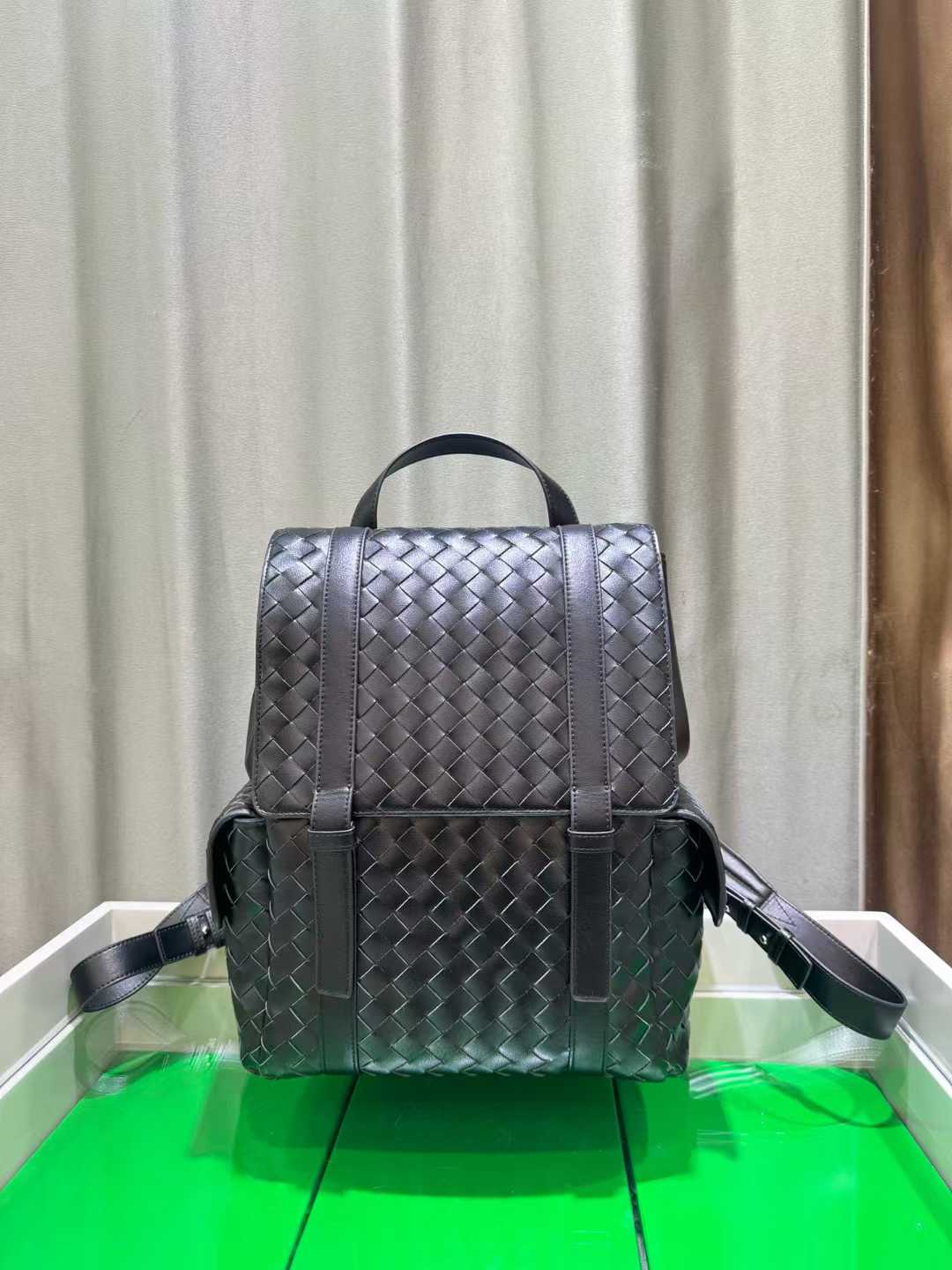 Bottega Veneta 小牛皮 雙肩包 实用雙肩款