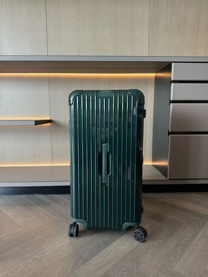 Green Suitcase Travel Lightweight