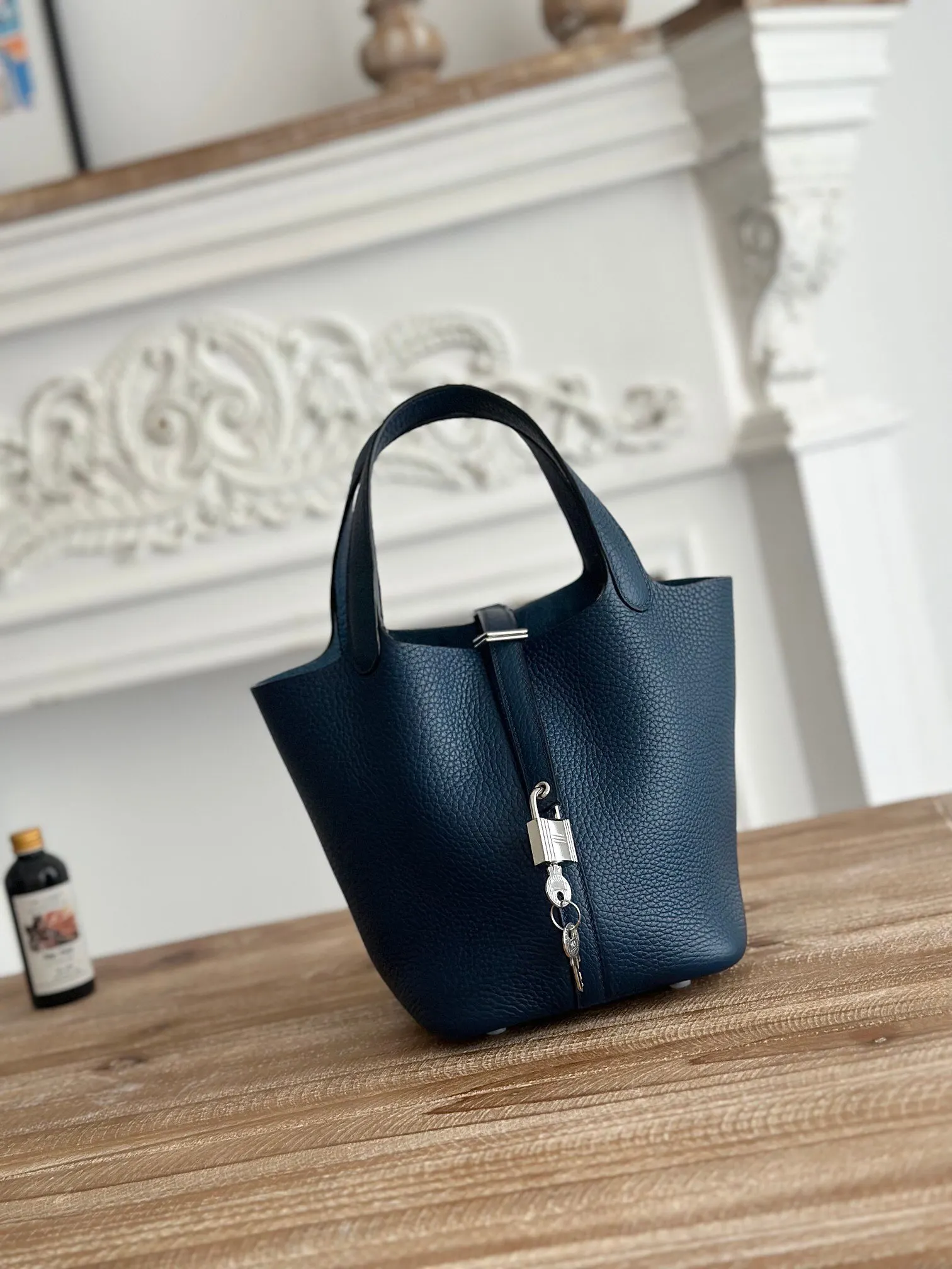 Hermes 宝石藍 牛皮 手提包 18cm 經典款