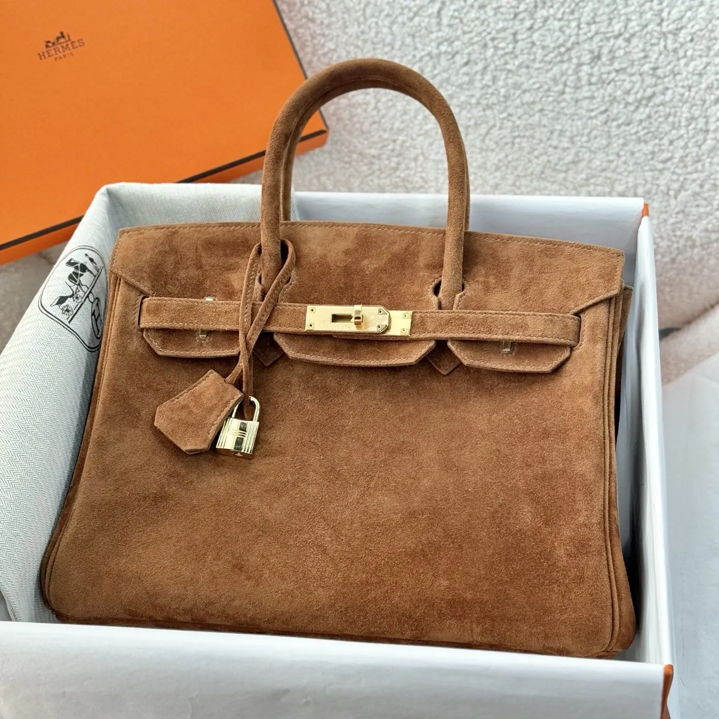 Birkin 30 麂皮 金棕 金扣 全手工 细节 实拍 ; 包袋 精選款(數字1) Birkin 30 麂皮 金棕 金扣 全手工 细节 实拍 ; 包袋 精選款(數字1)