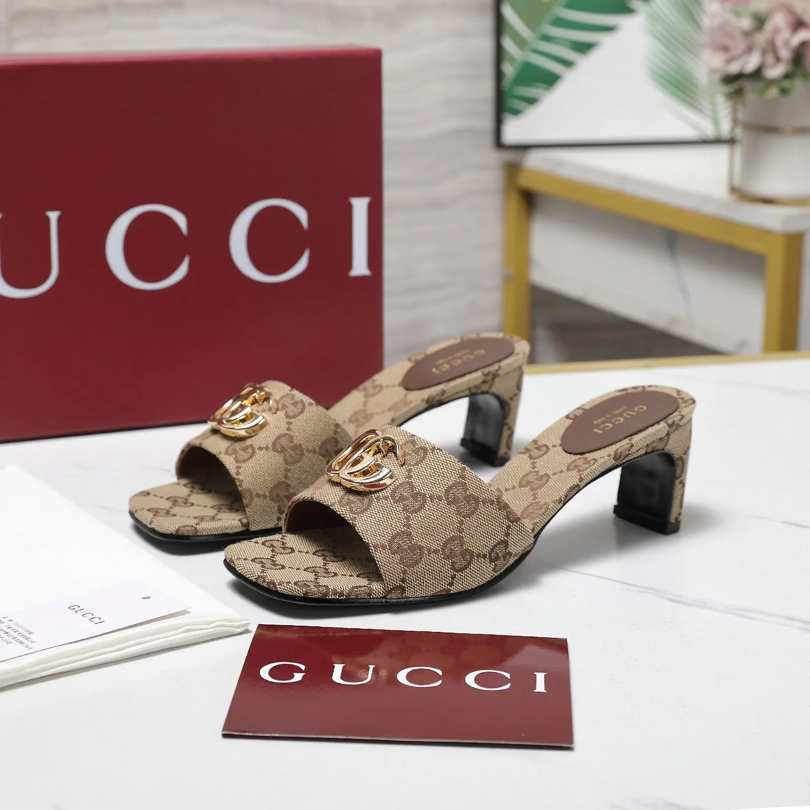 Gucci 拖鞋 轻便舒適款