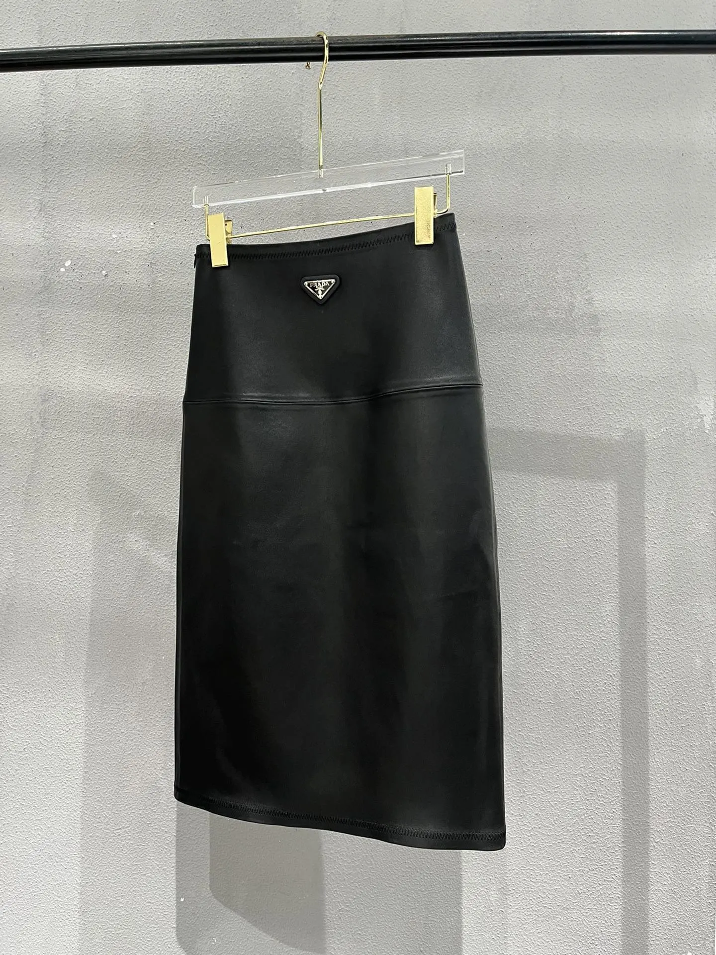 PRADA 羊皮 半身裙 包臀修身款