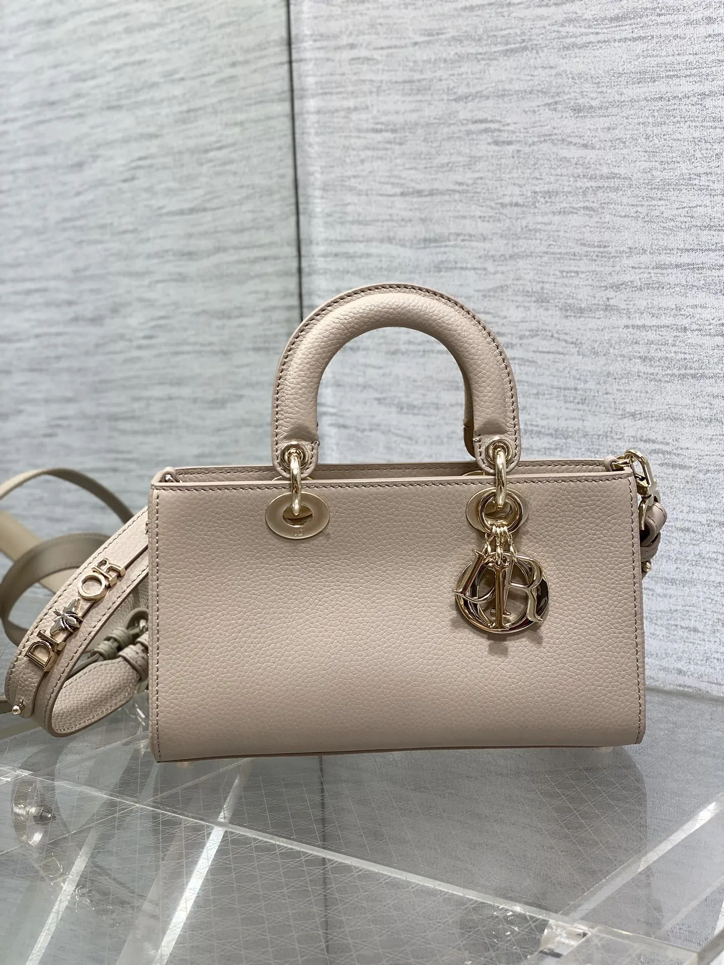 Dior 黑色 牛皮 进口 牛皮横款戴妃包 Lady 手提包 通勤手提款