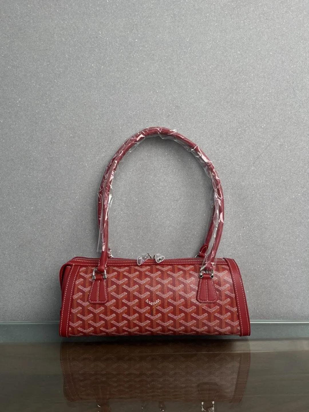 Goyard Red Blue Hobo Shoulder Bag Vintage Leather