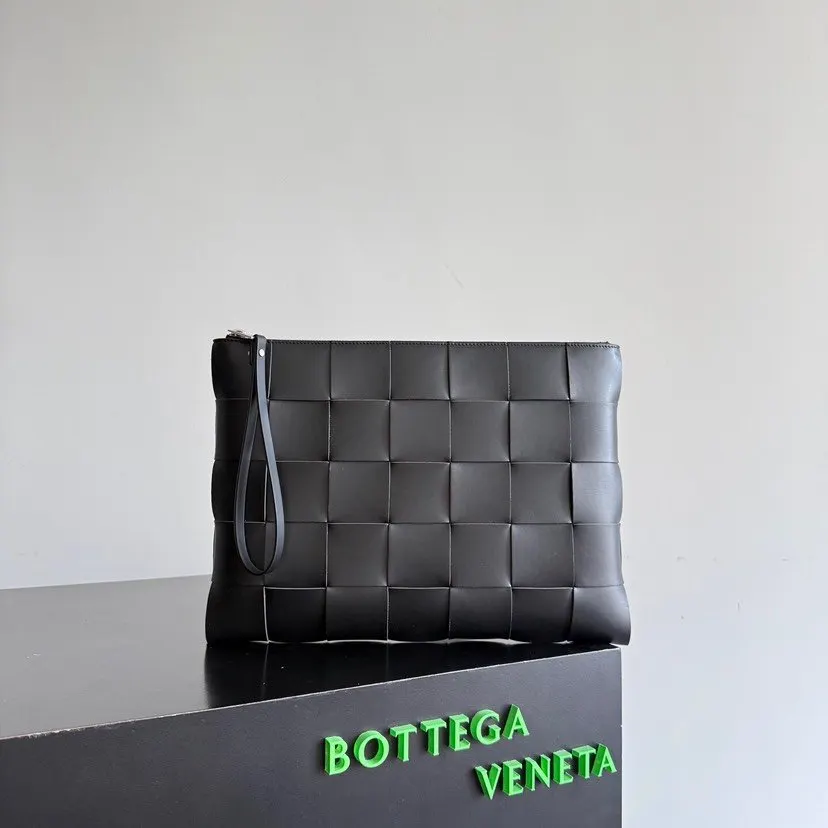 Bottega Veneta 小牛皮 手拿包 精致手拿款