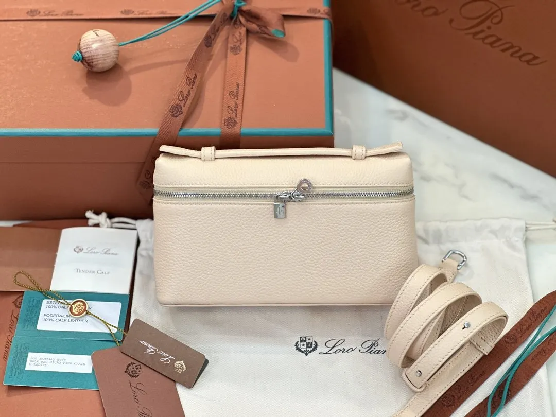 小牛皮 Loro Piana Extra Poket 手拿包