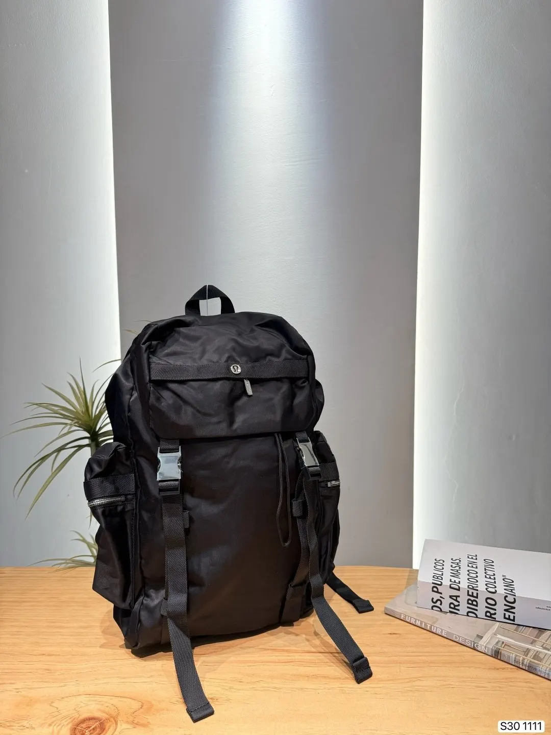 尼龍 Lululemon Wunderlust 雙肩包 实用雙肩款