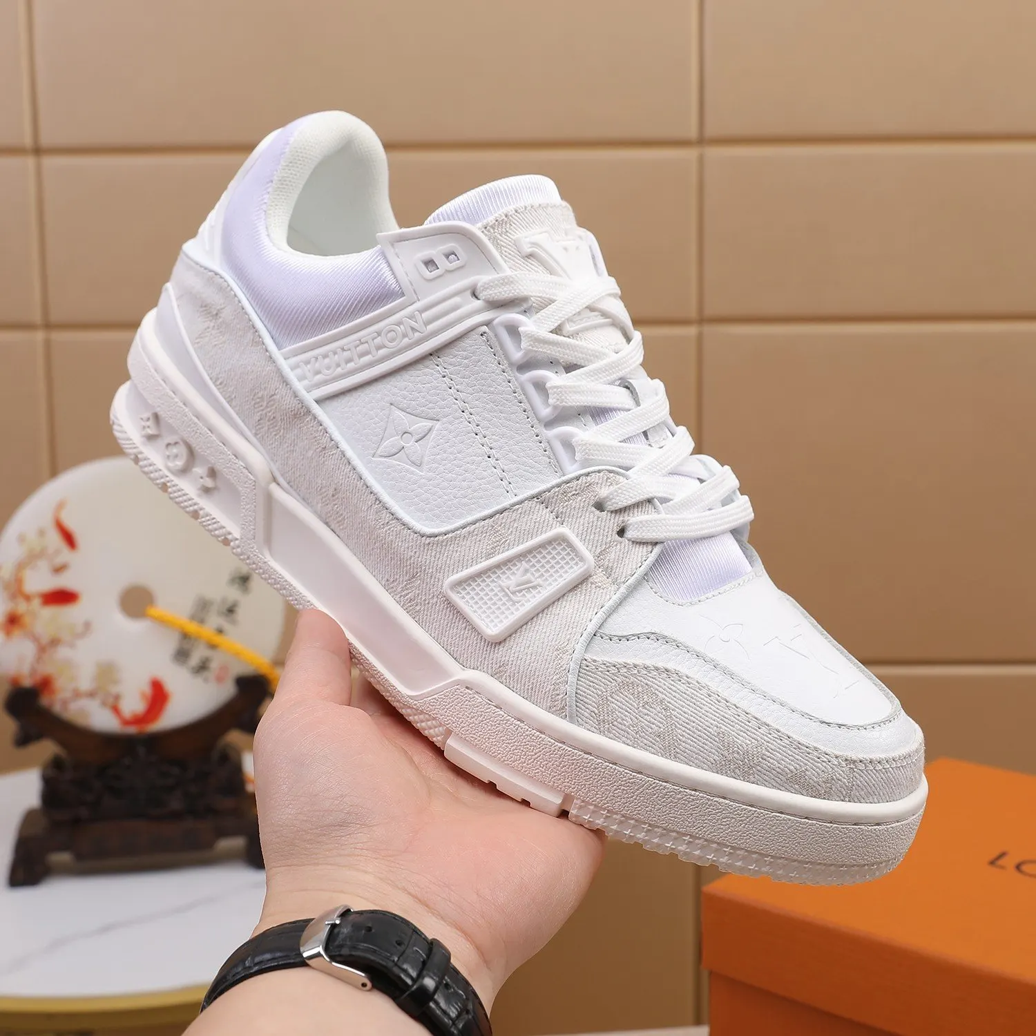 LV White Sneakers Casual Versatile Style