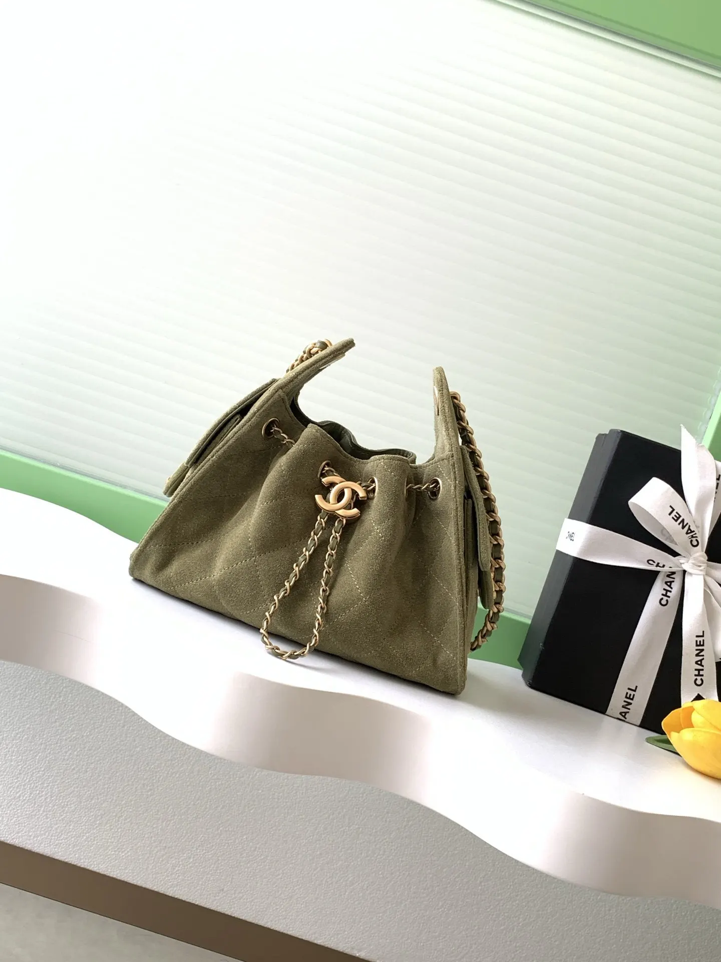 CHANEL 迷你磨砂皮 复古金币纽扣抽绳水桶包 菱格纹 经 链条包 精致链条款