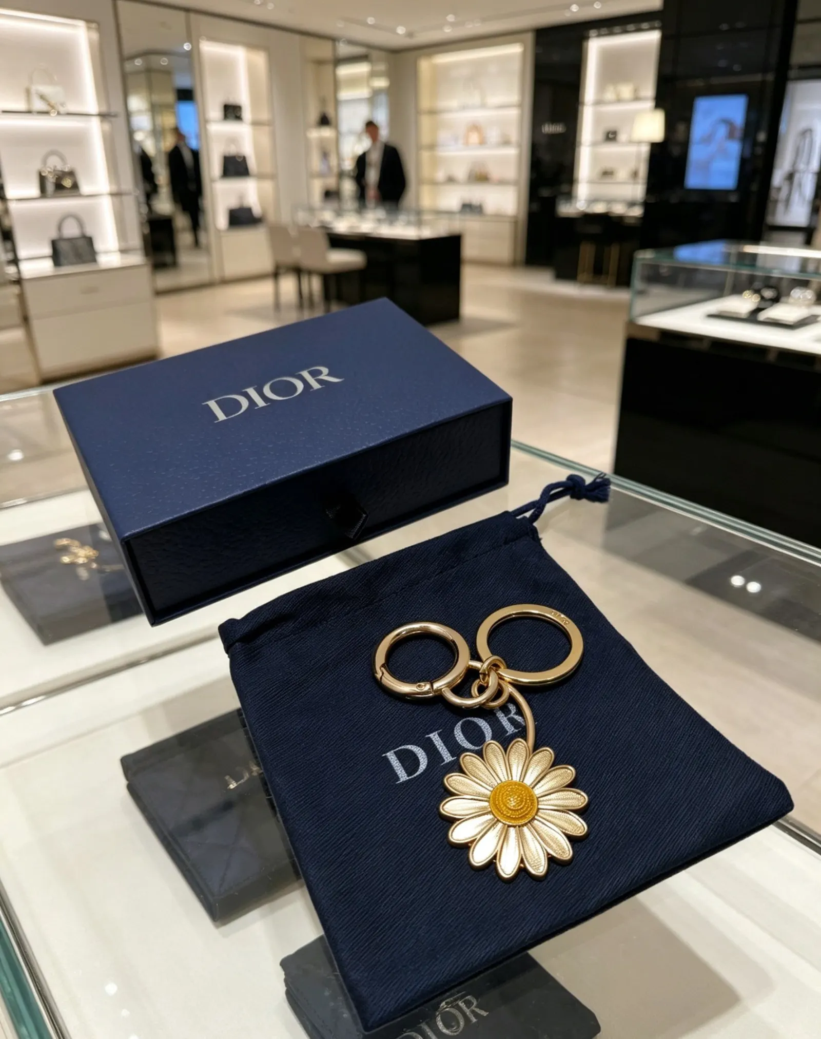 Dior 太阳花吊墜項鏈 禮盒款
