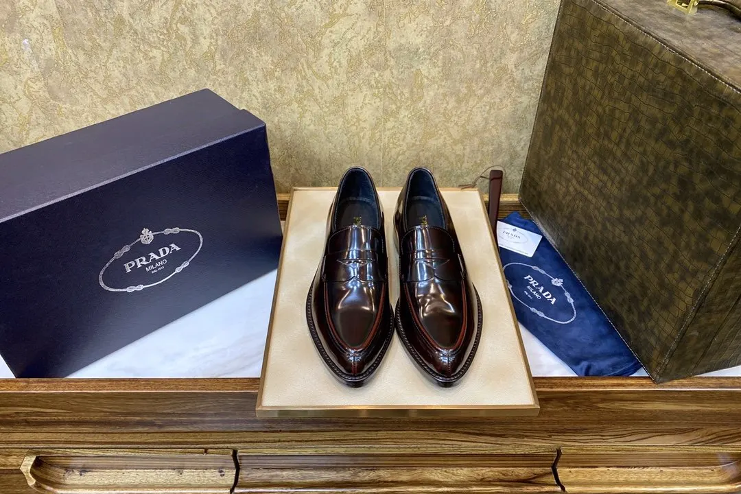 PRADA 牛皮 休閒鞋 舒適百搭款
