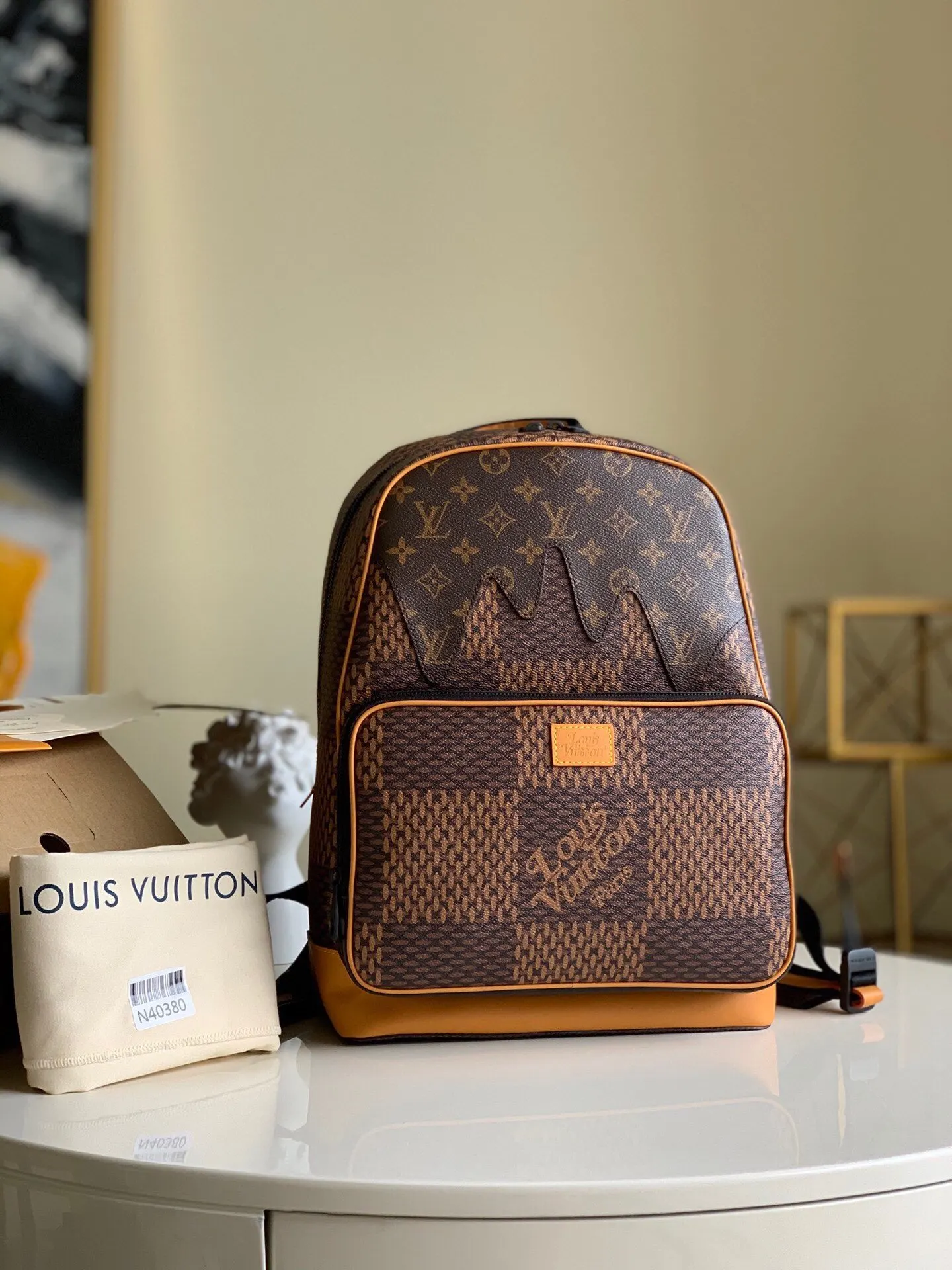 LV Onthego 經典老花 雙肩包