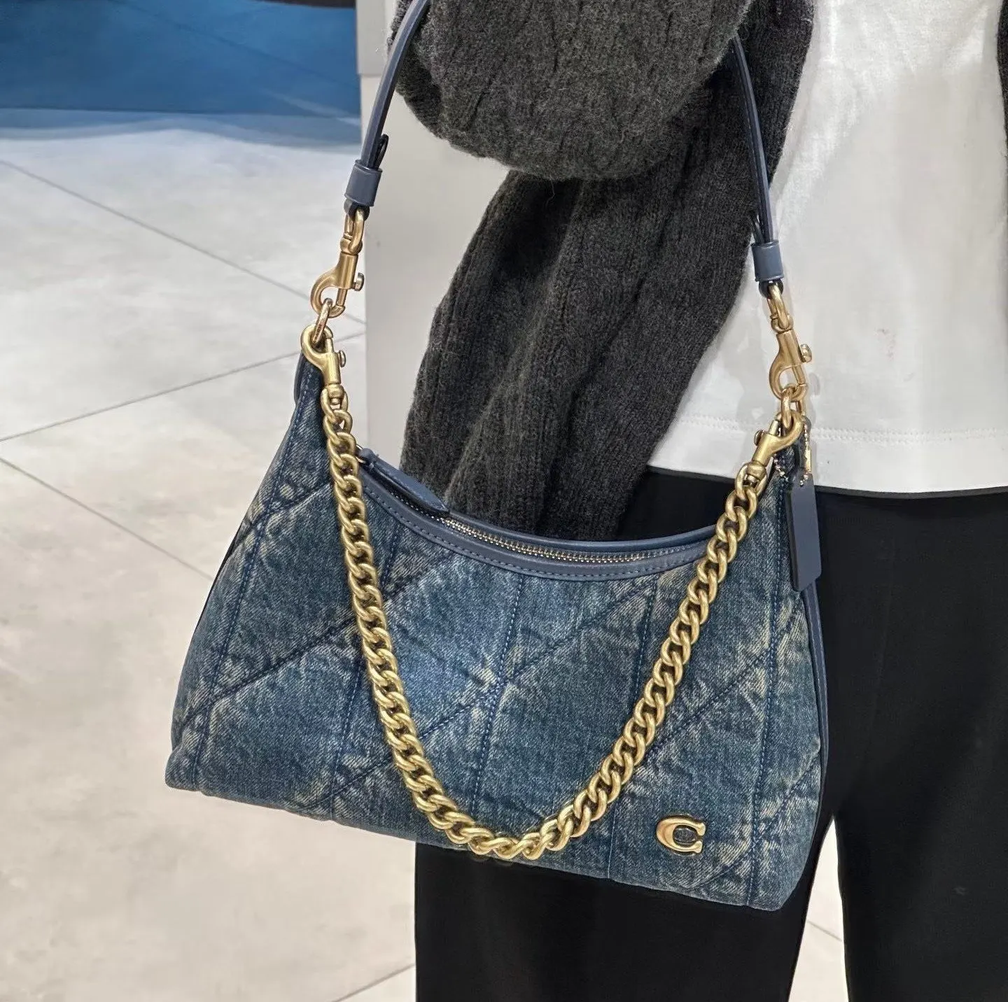 Hobo Shoulder Bag Vintage