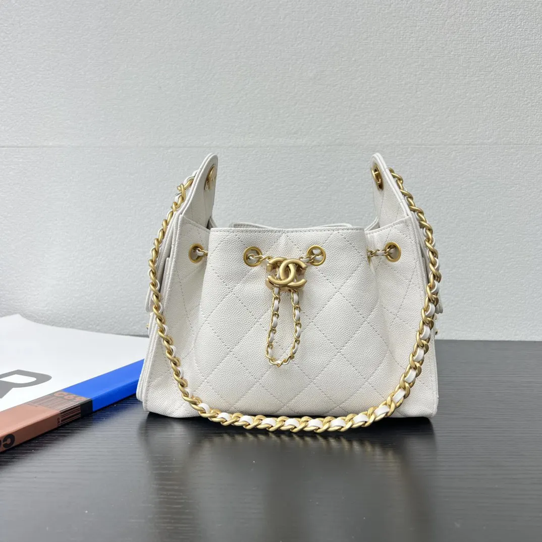 CHANEL 22 Bag 白色牛皮鏈條包 金扣款