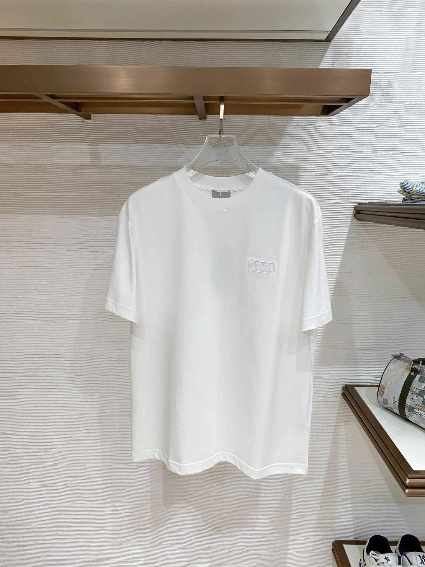 Dior 白色簡約短袖T恤 休閒通勤款
