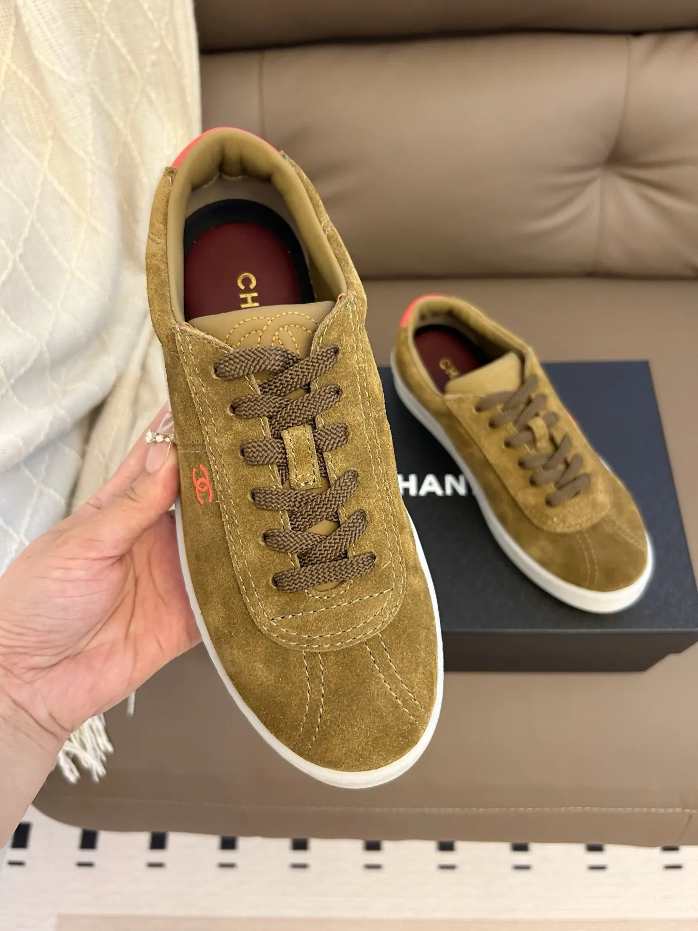 CHANEL 19 Bag 黑色荔枝紋牛皮鏈條包 金扣款
