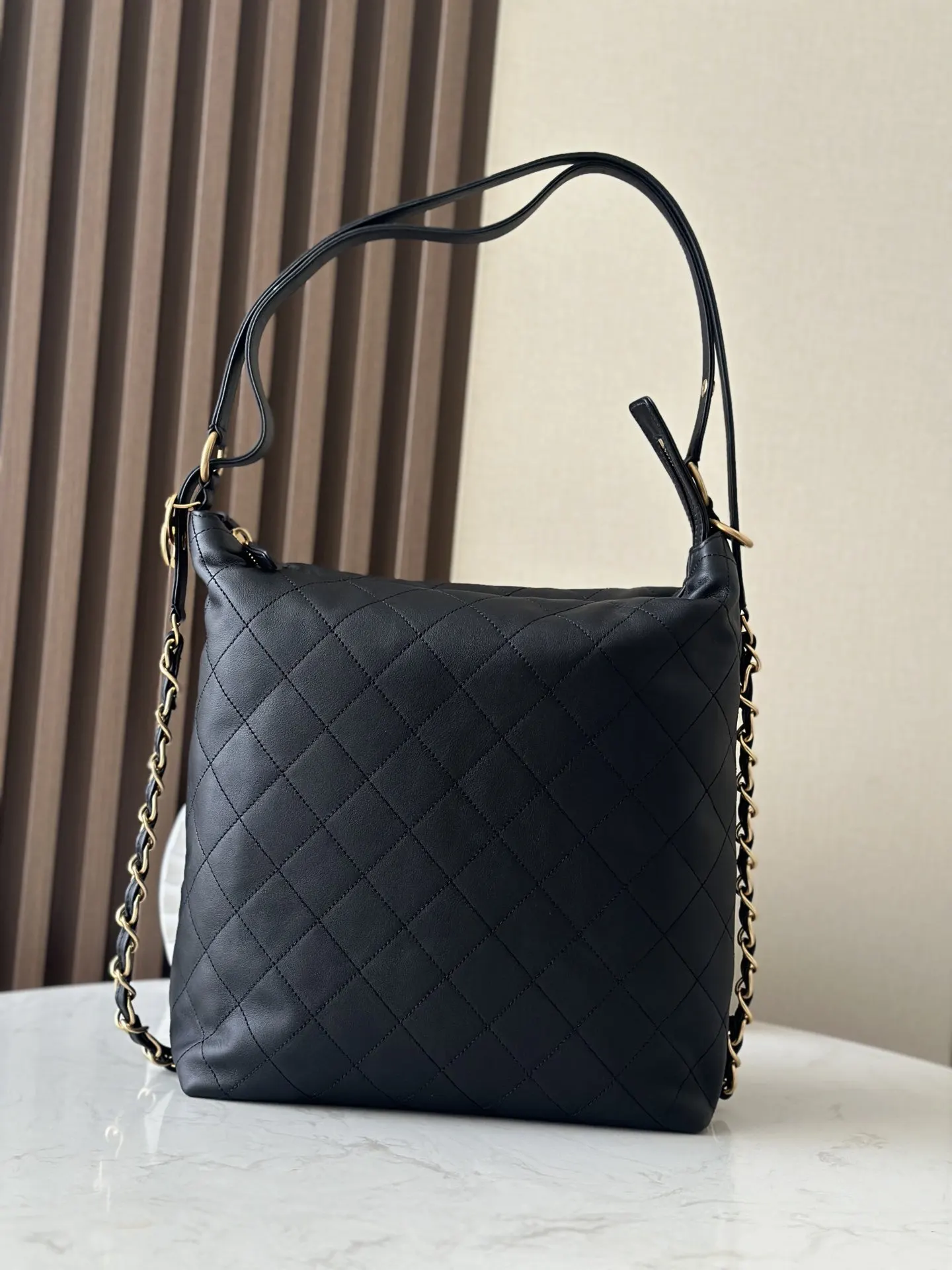 CHANEL 小牛皮Hobo腋下包 單肩背
