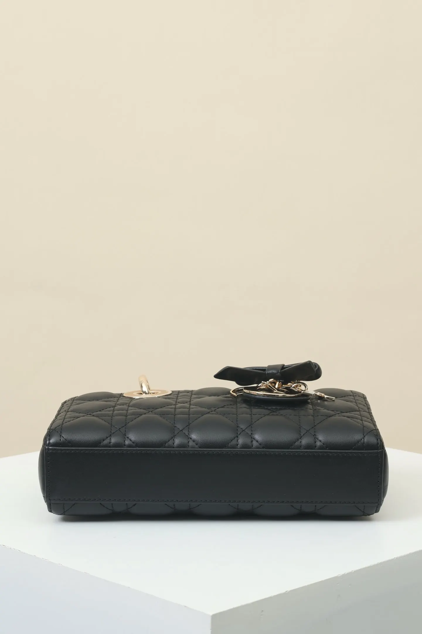 Black Gold Hobo Shoulder Bag Vintage