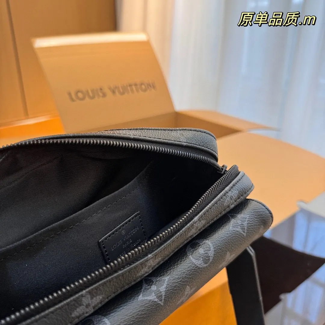 LV 飞机 男生必入超经典Outdoor 斜挎包 轻便斜挎款