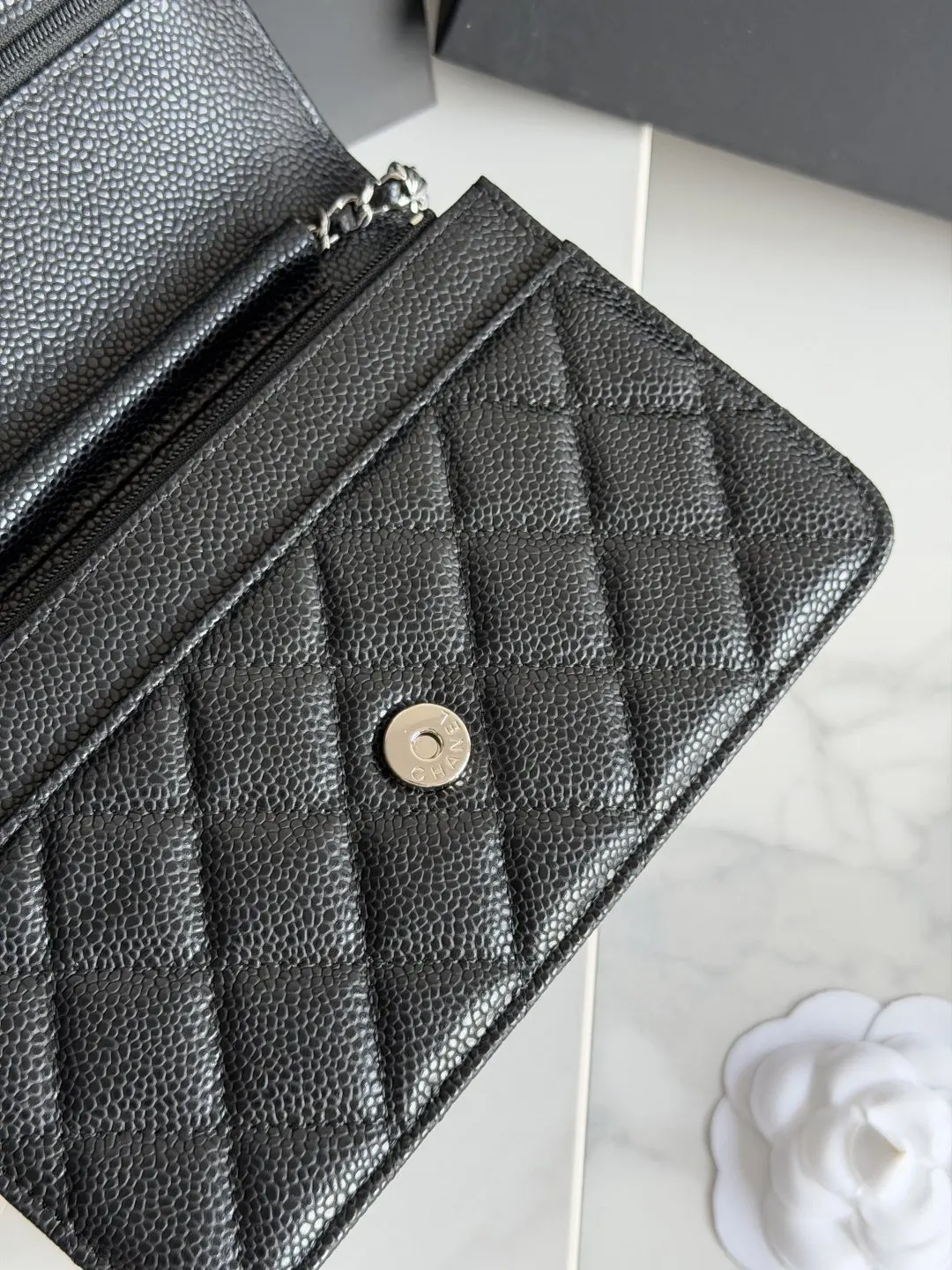 Chain Bag Leather