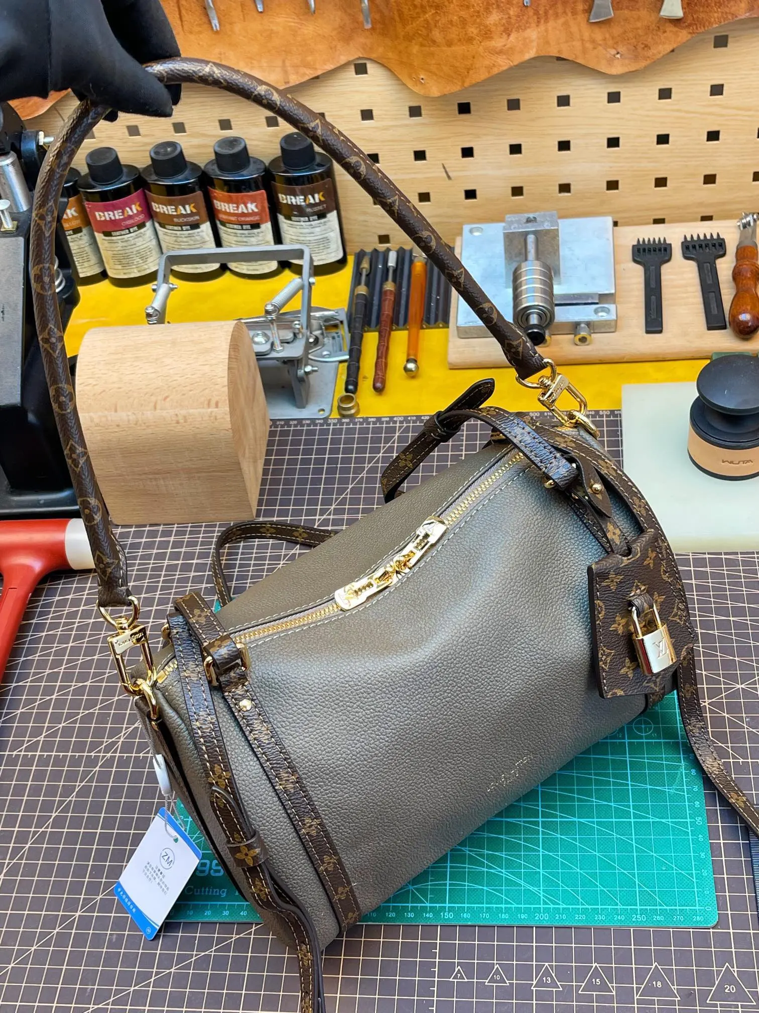 LV Keepall 牛皮 旅行袋 大容量旅行款