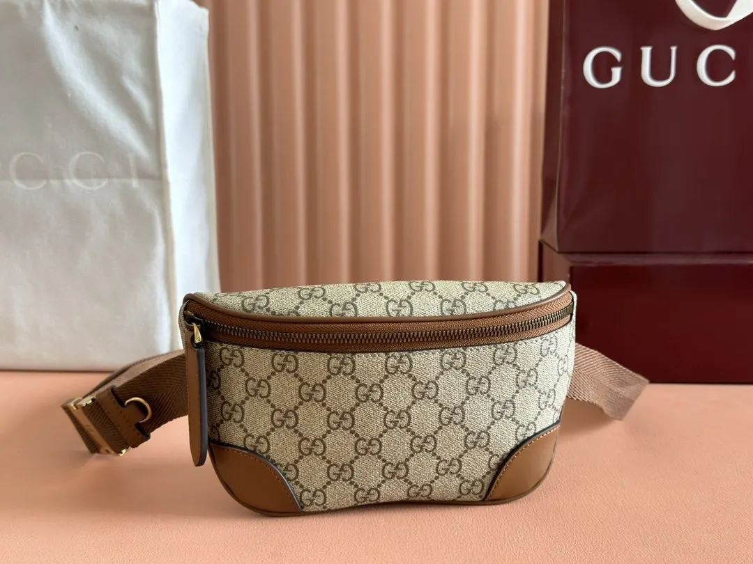 Gucci GG Emblem 黑色 帆布 腰包 休闲腰包款