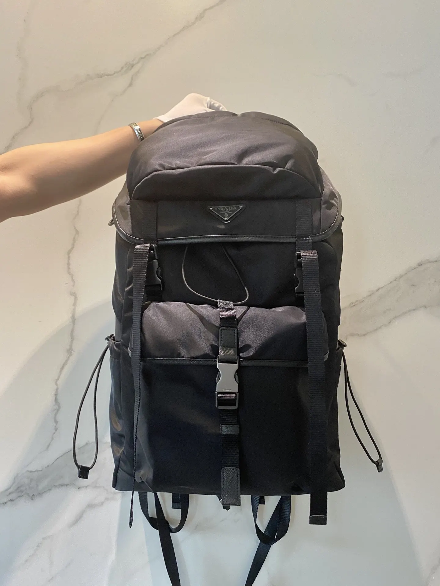 尼龍 登山包 雙肩背包采用进口尼龍面 雙肩包 实用雙肩款