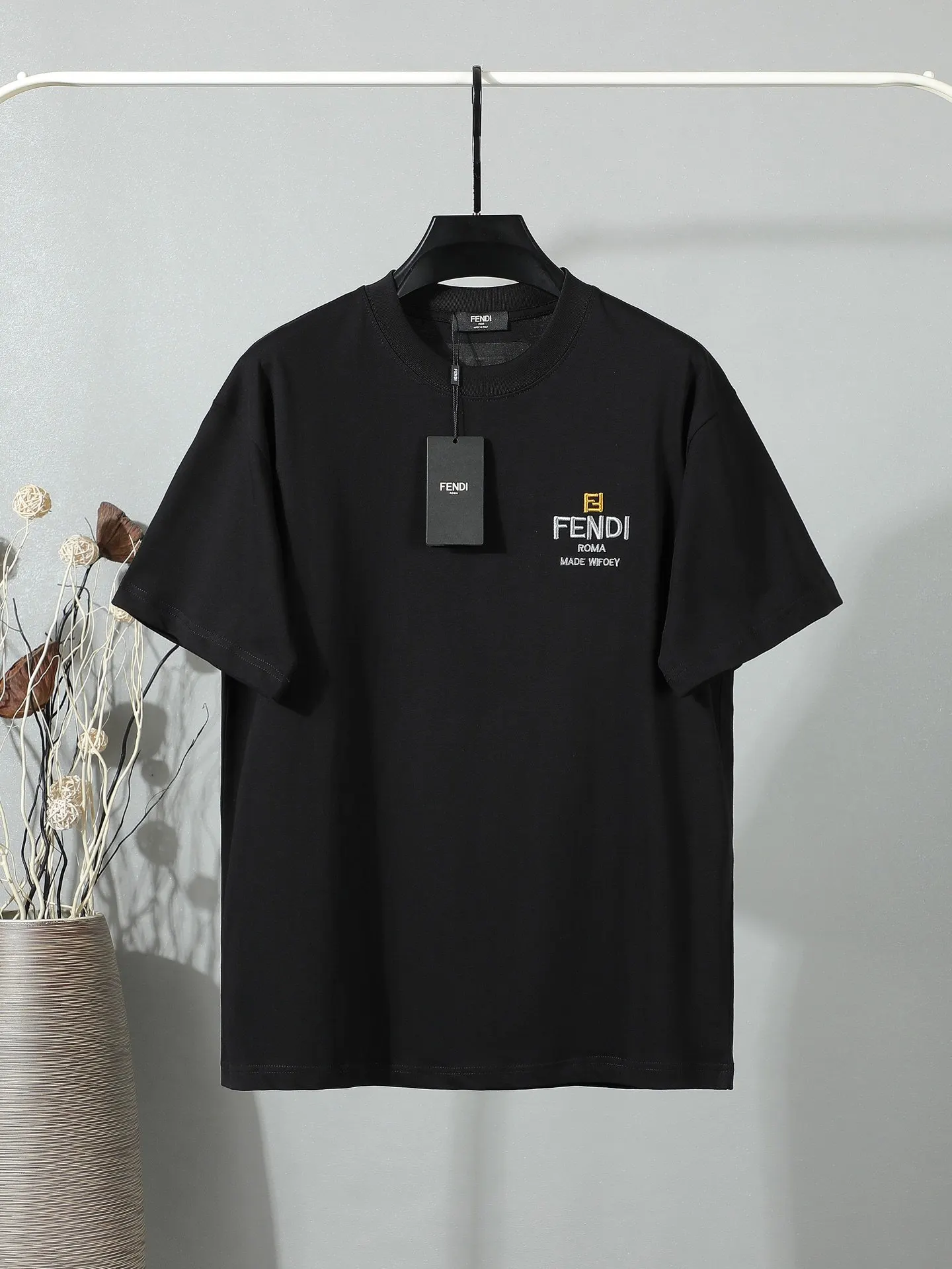 Fendi 2026春夏 Logo 刺绣 短袖T恤 日常百搭款 款4