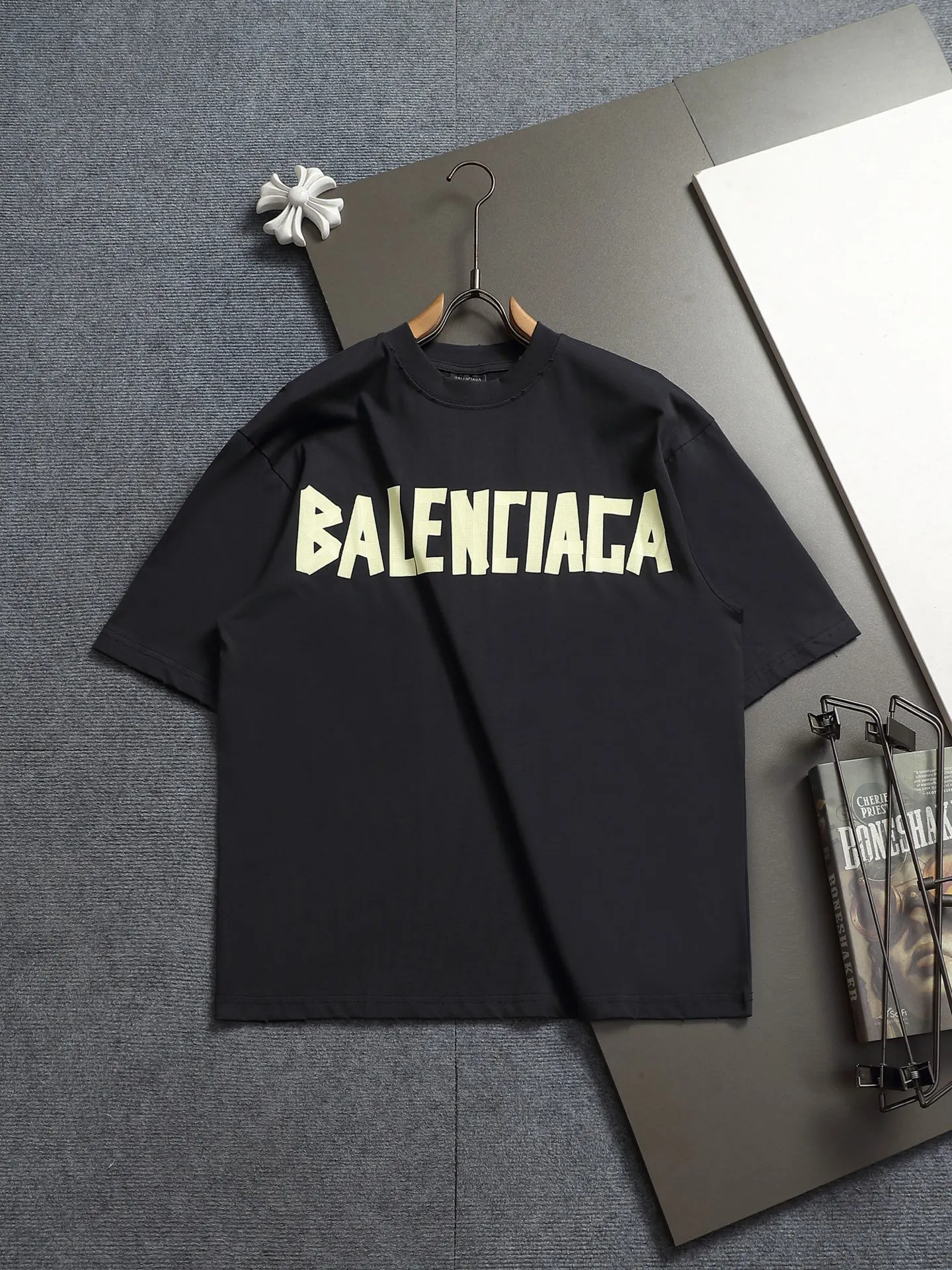 Balenciaga 黑色 Logo 短袖T恤 街頭休閒款