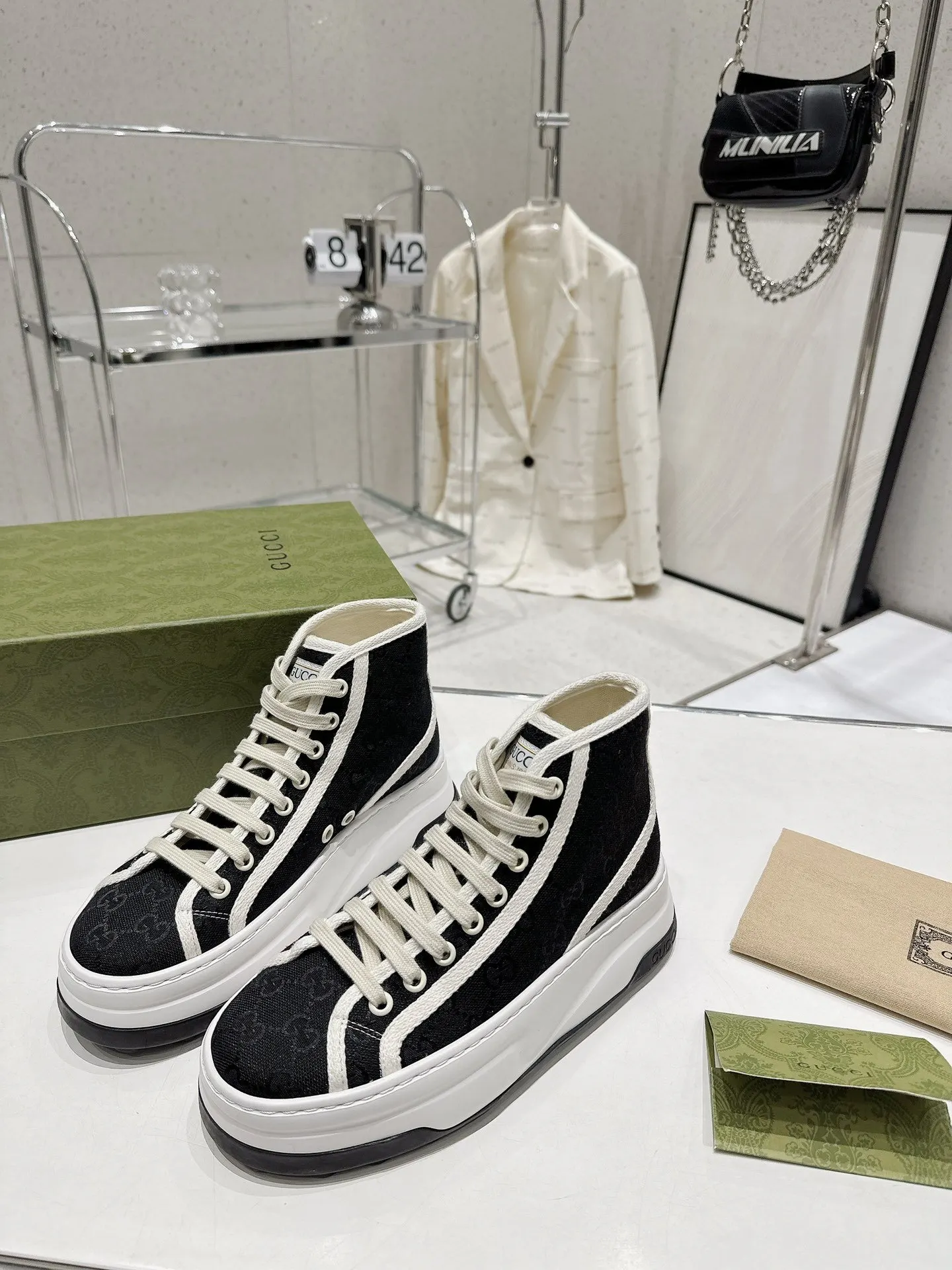Gucci Logo休閒運動鞋 百搭款