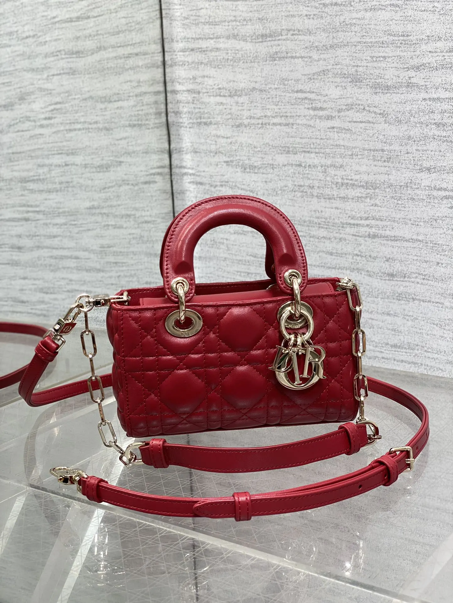 Dior 羊皮 进口 羊皮横款迷你戴妃包 Joy bag羊皮 鏈條包 精致鏈條款