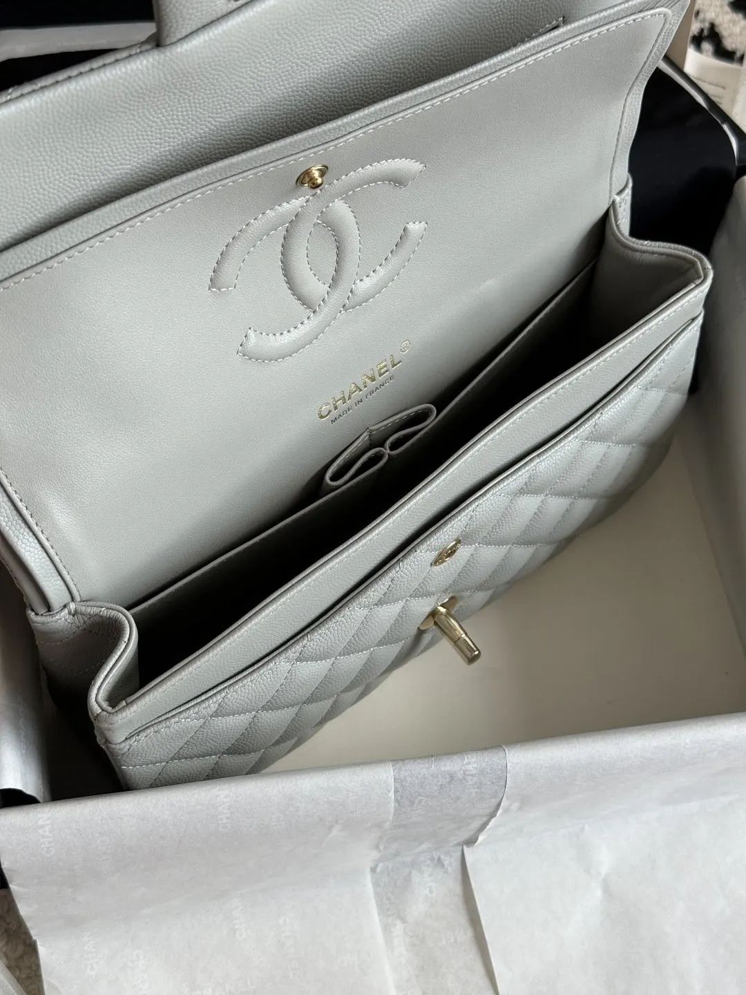 Crossbody Bag Lightweight Leather