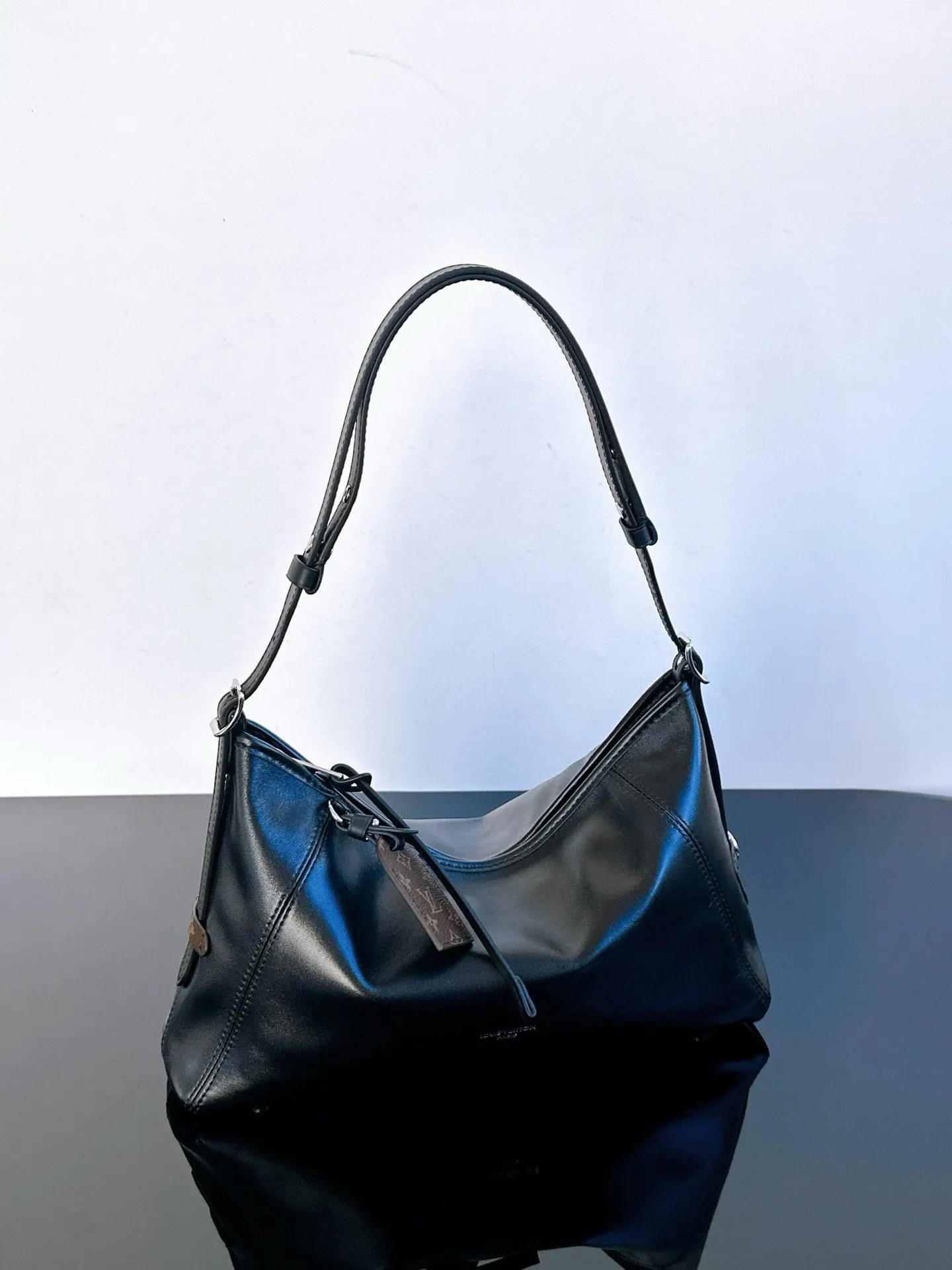 CarryAll 黑色 EAST 腋下包 复古腋下背款