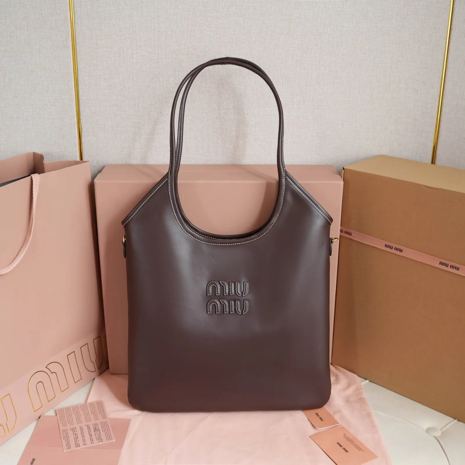 Miu 小牛皮 托特包 大容量托特款