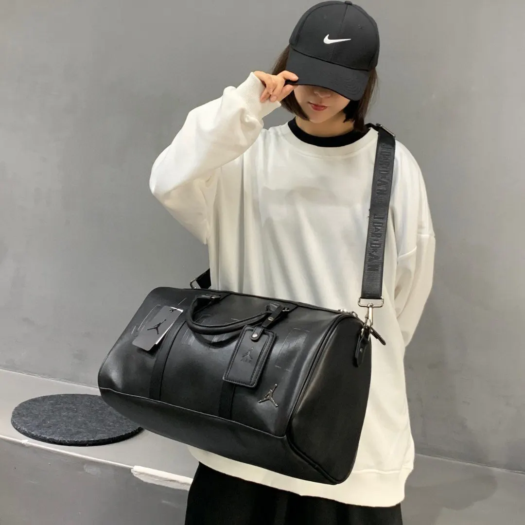 Black Shoulder Bag Travel Image 9 Black Shoulder Bag Travel Image 9