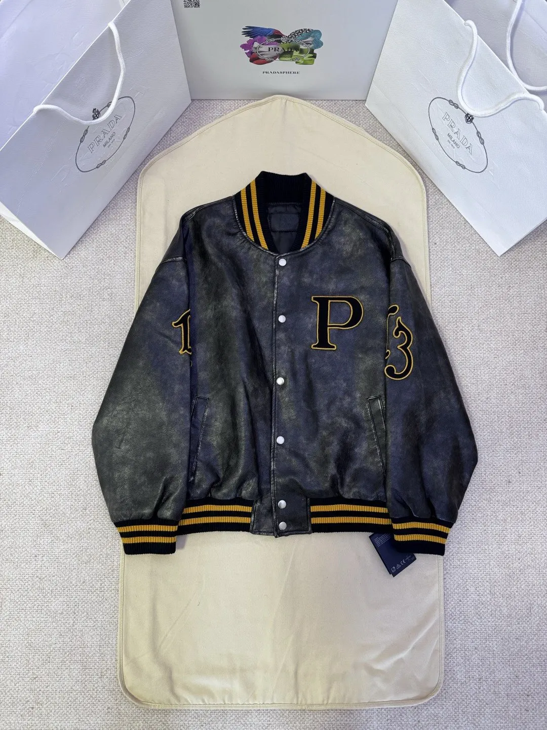PRADA 黑色 字母 做旧 外套 通勤休閒款