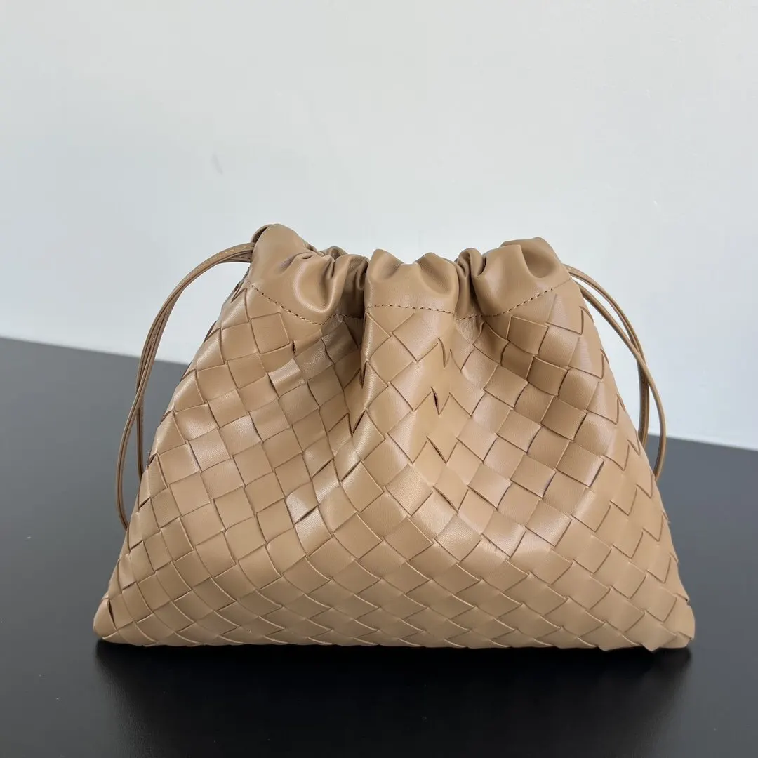 Bottega Veneta 牛皮 腋下包 復古腋下背款