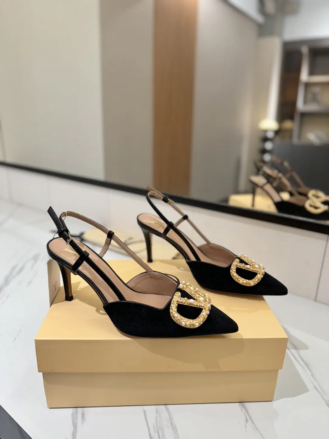 Valentino 金色 拖鞋 轻便舒适款 款07