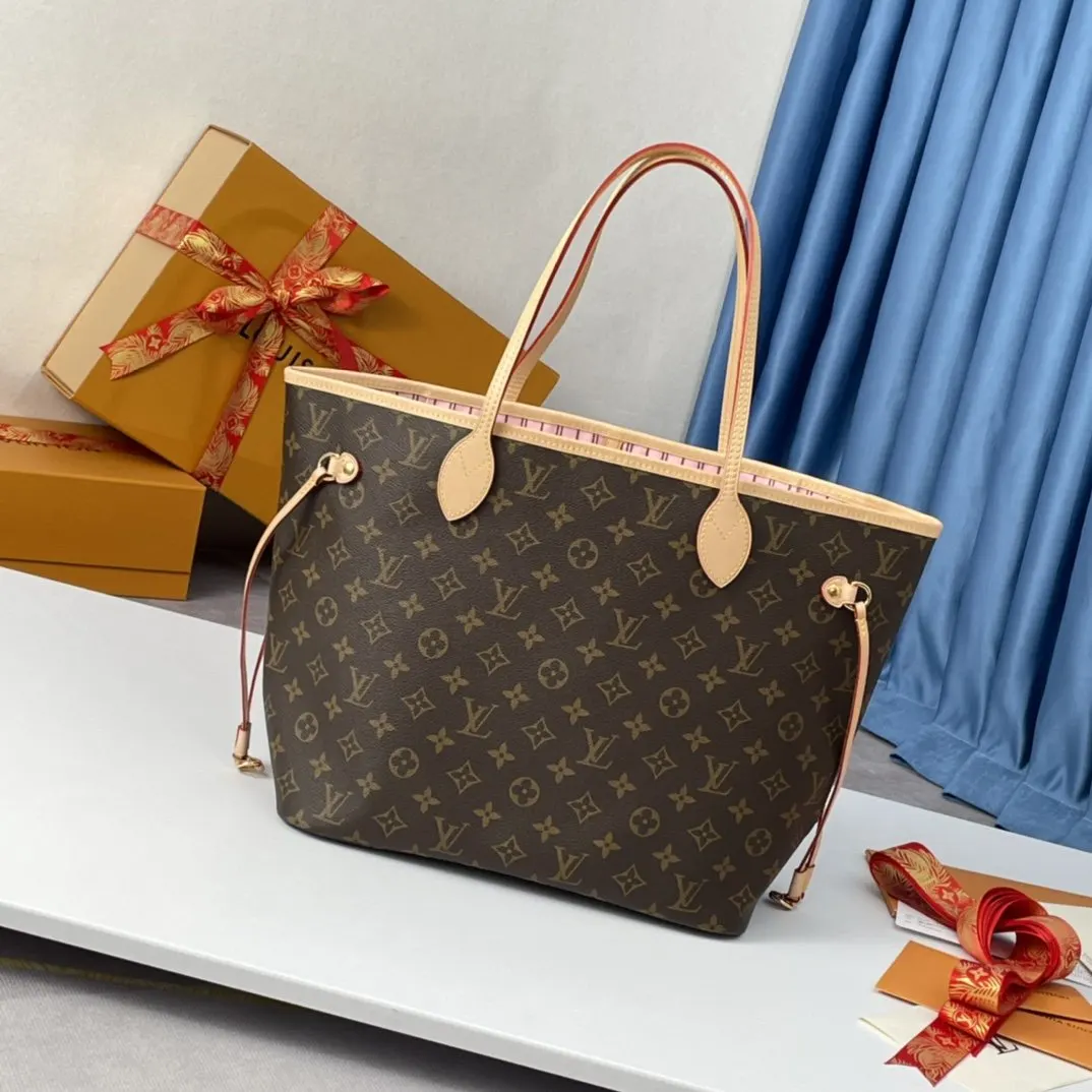 Neverfull 牛皮 手拿包 精致手拿款