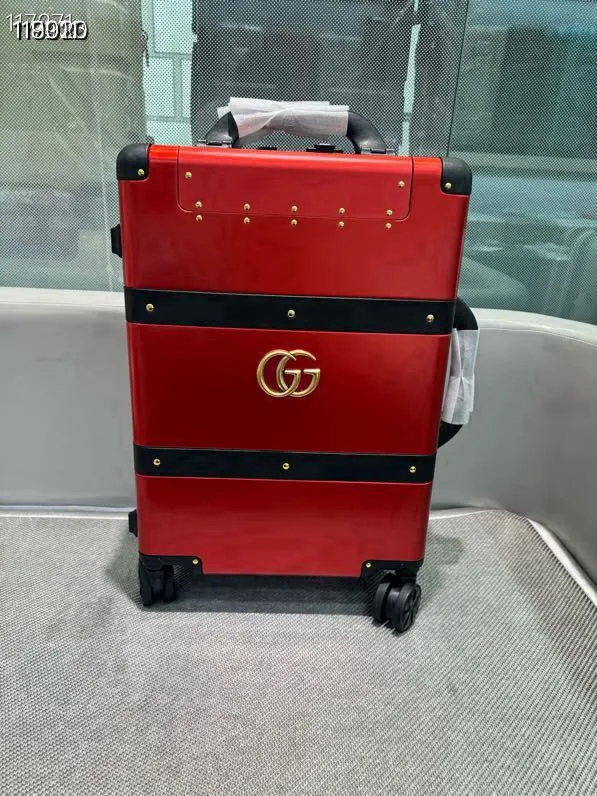 黑色 GUCCl 鋁镁合金登机箱 仅供出囗的 比官方抢 行李箱 旅行拉杆款 輕便出行款