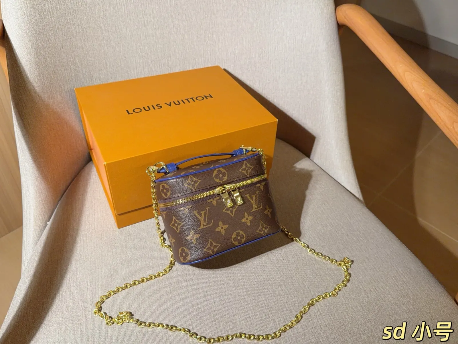 LV 化妝包 便携收納款