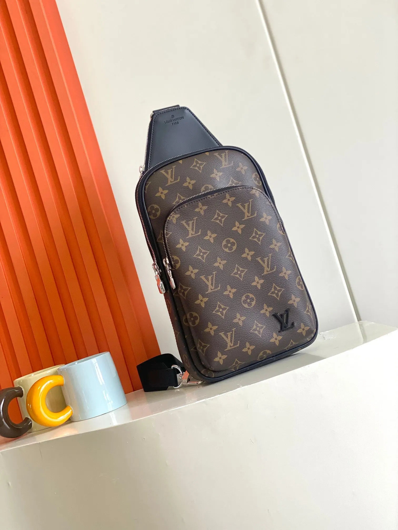 Louis Vuitton Monogram Shoulder Bag Canvas