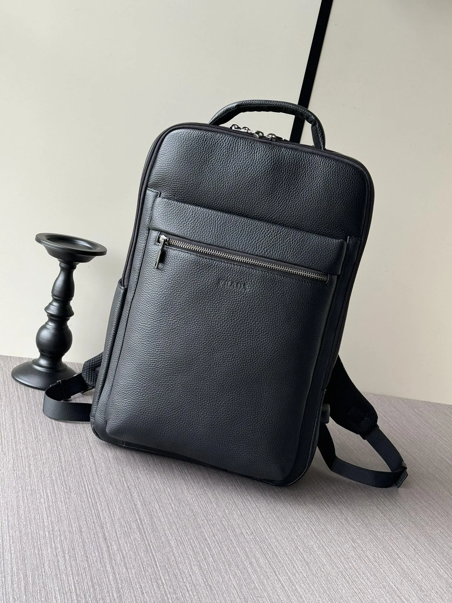 Prada 黑色 小牛皮 行李箱 旅行拉杆款 輕便出行款