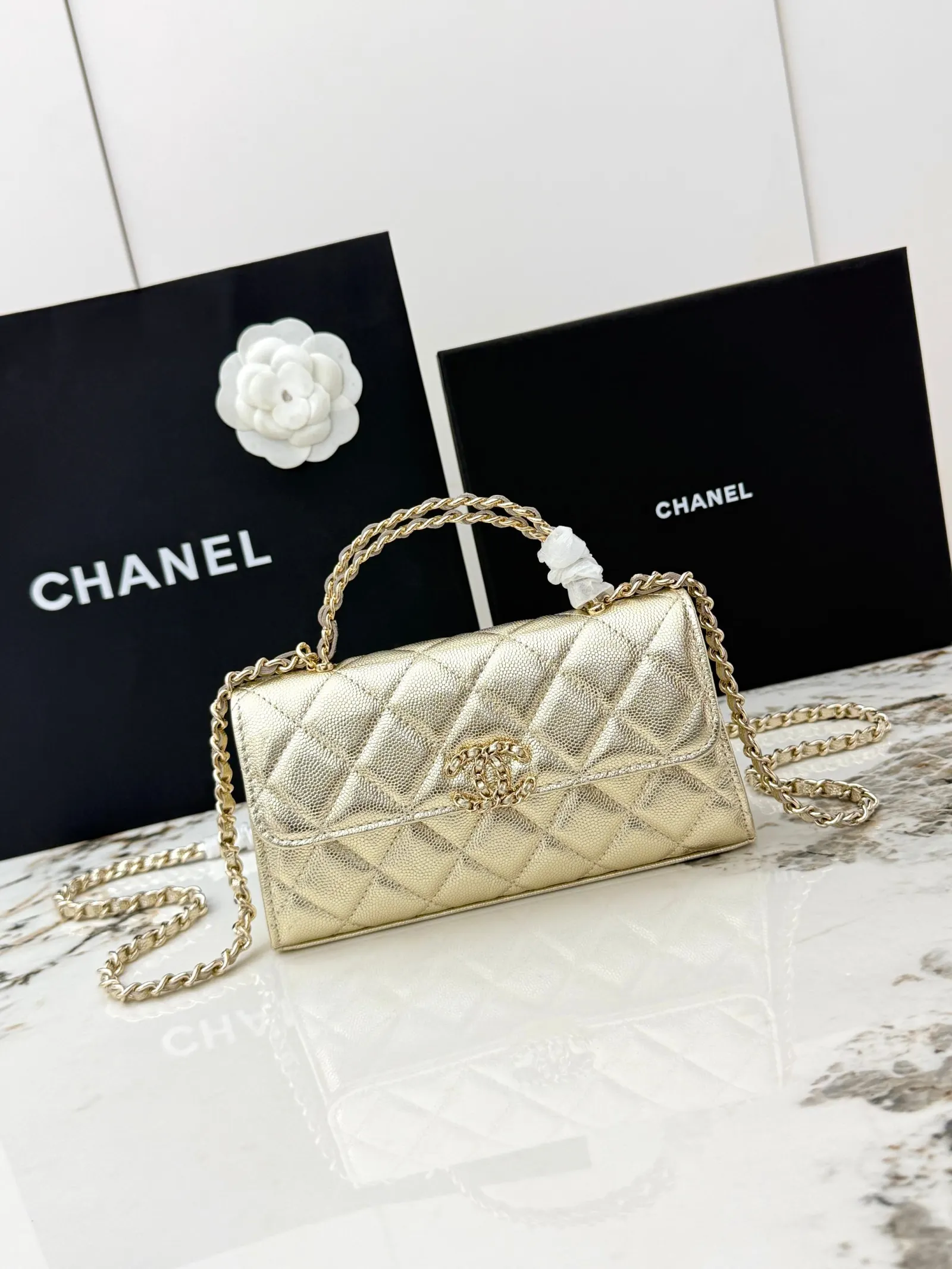CHANEL 米白色牛皮Kelly手提包 金链斜挎款