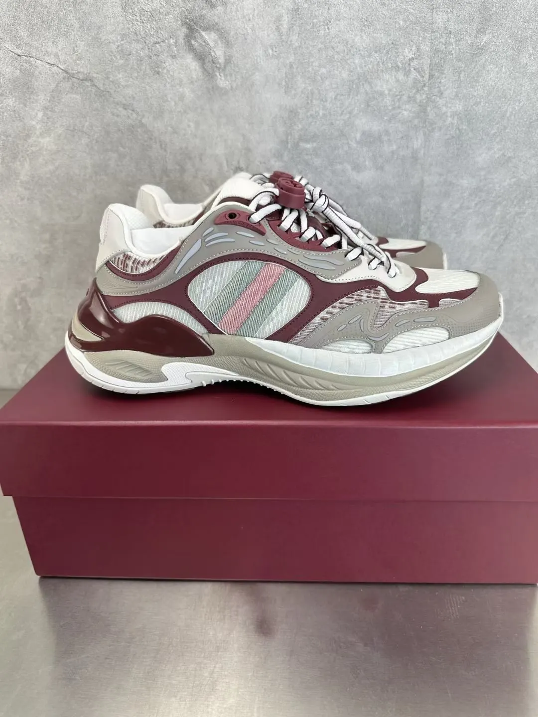 Gucci Logo casual sneakers, all-match 40