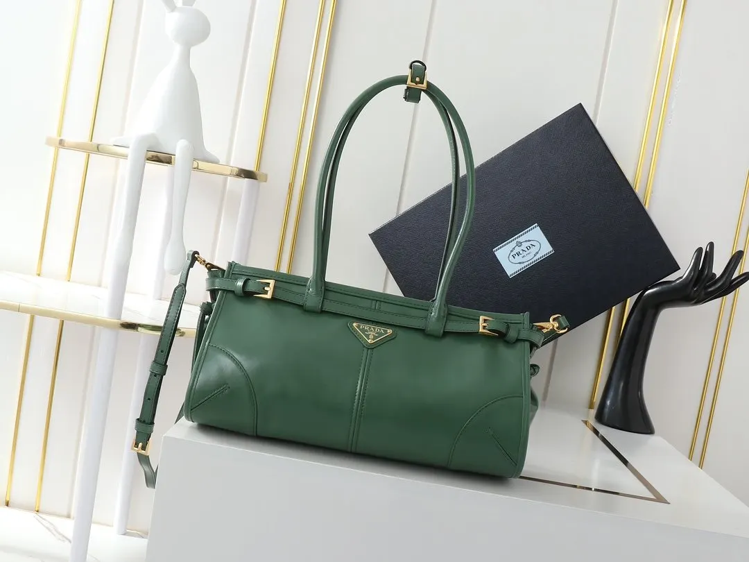 PRADA 1BA426 斜背包 日常通勤款
