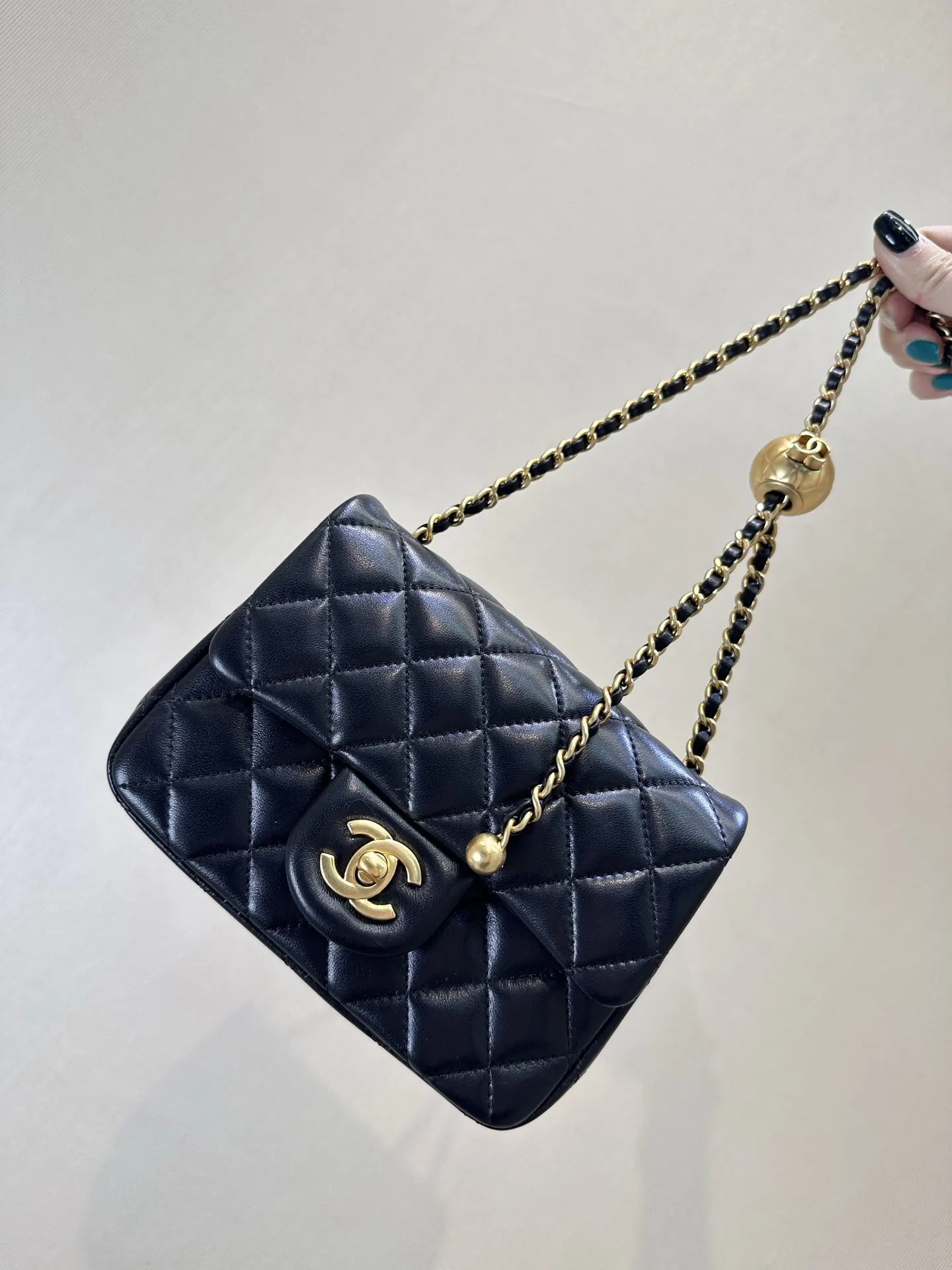 CHANEL 藍色牛皮鏈條包 迷你斜挎款
